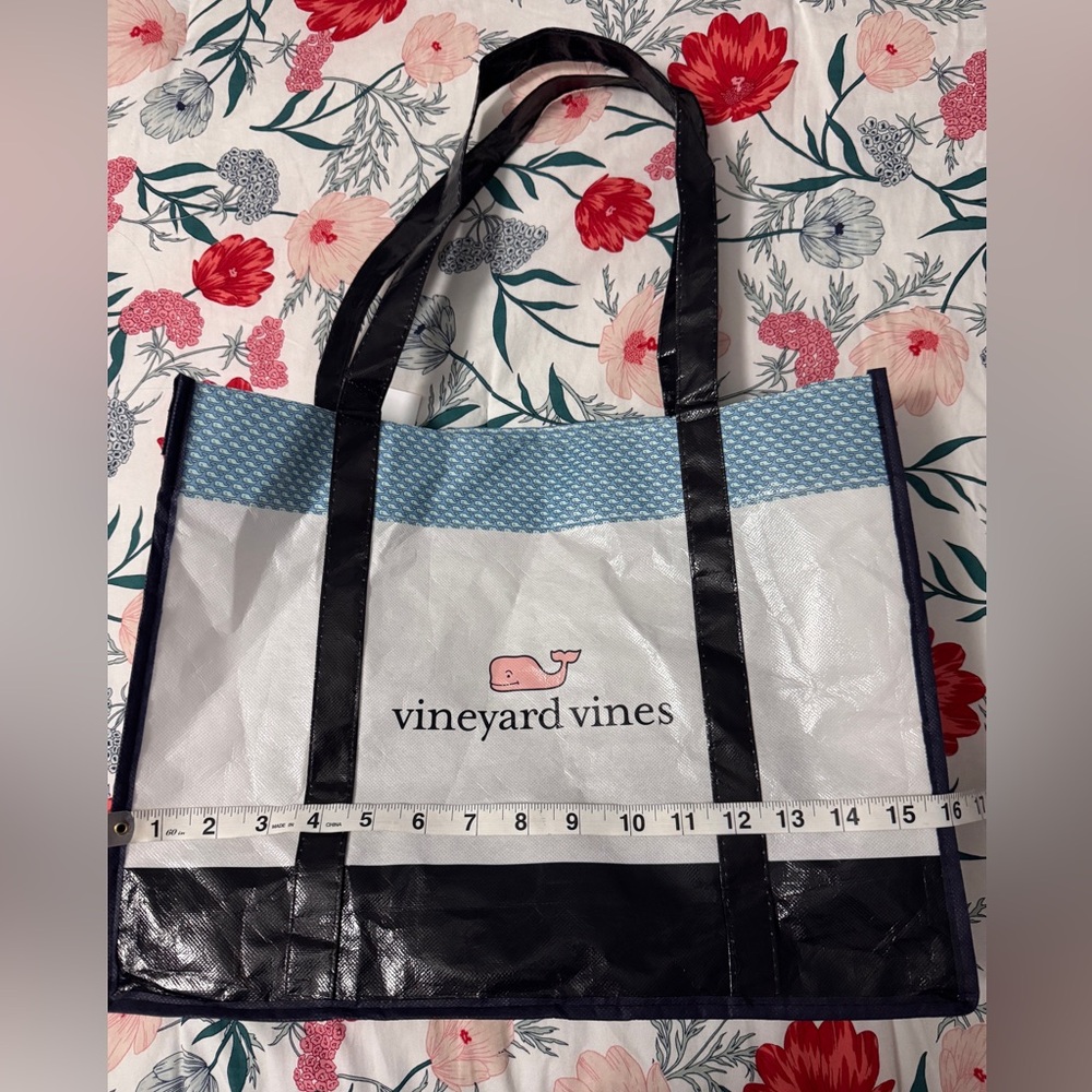Vineyard Vines ReusableTote Bag 16” wide